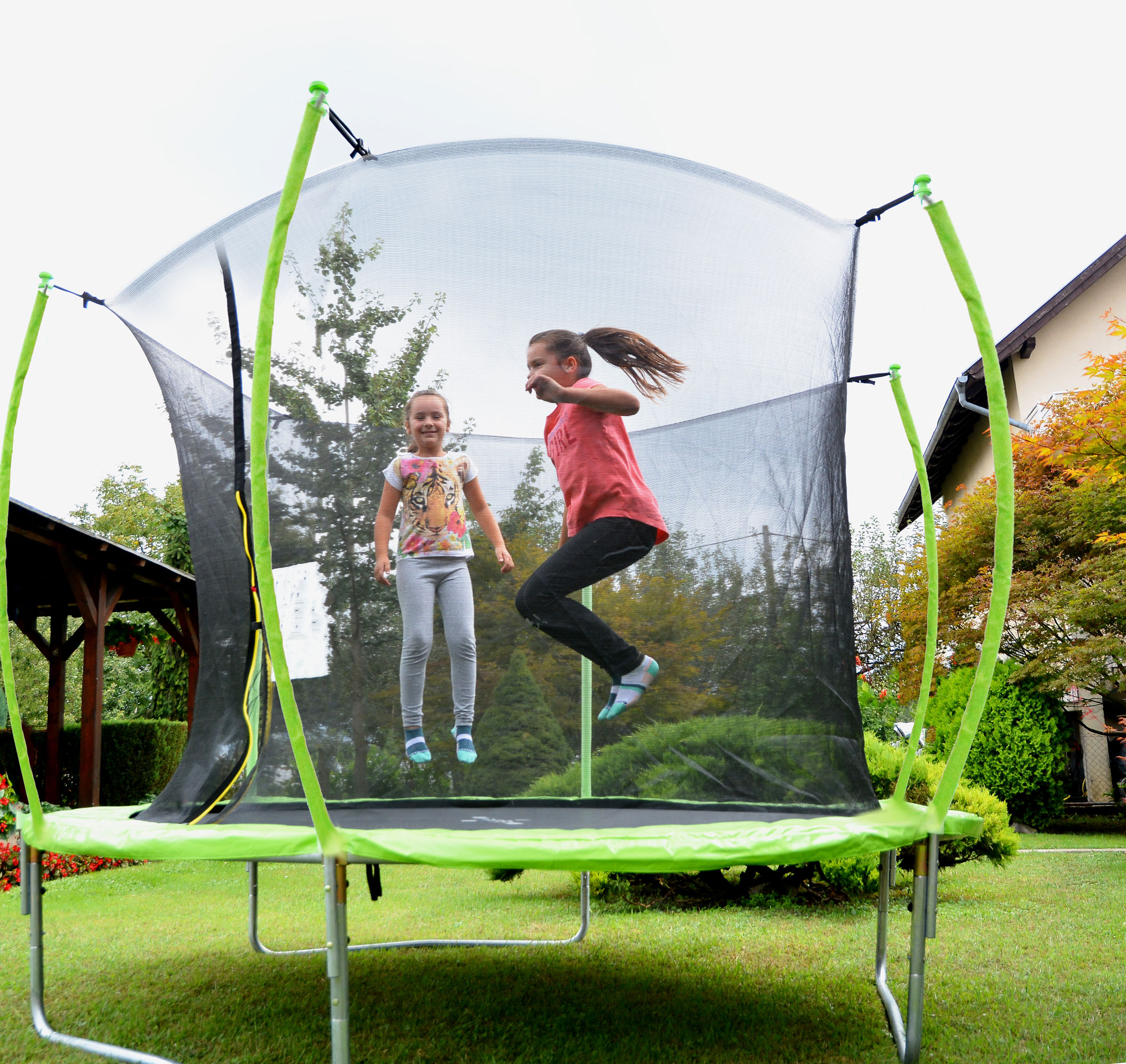 Trampolin sa zaštitnom mrežom Jumpy Space 366 cm