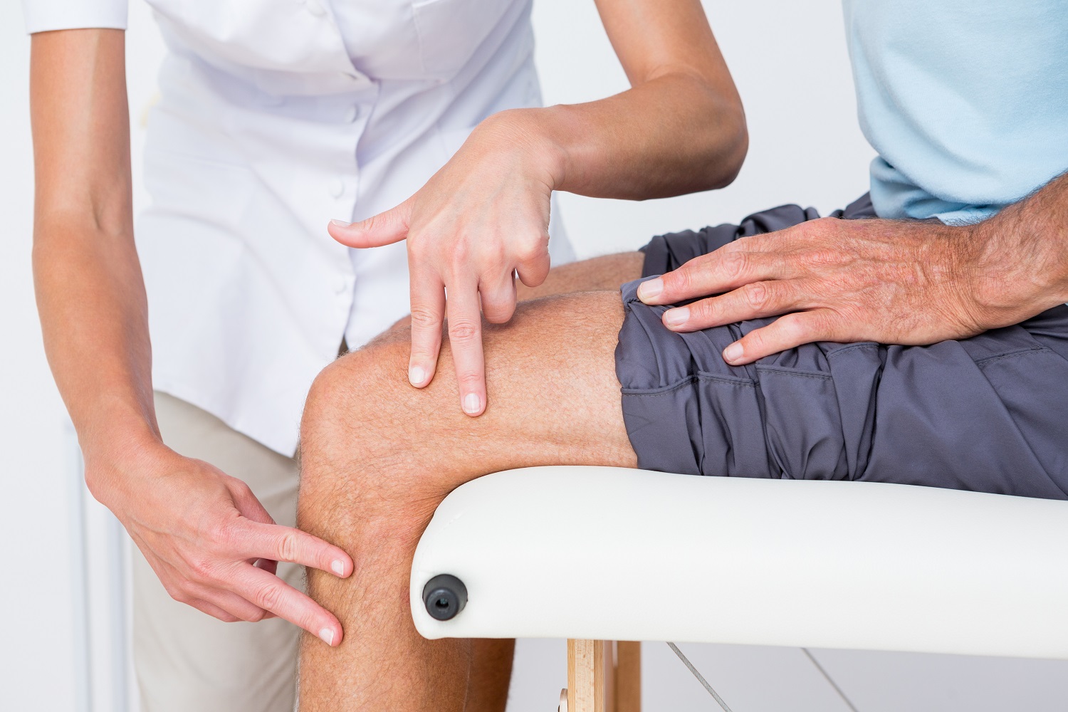 Uobičajeni simptomi, uzroci i tretmani koljena boli koljena