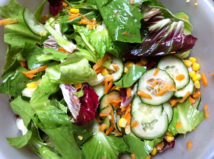 Pileća salata s dressingom 1000 otoka