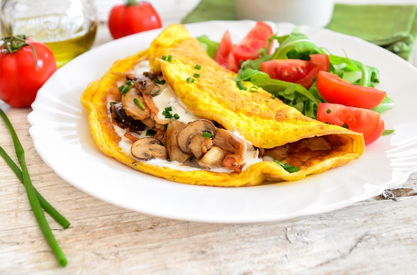 Omlet punjen gljivama