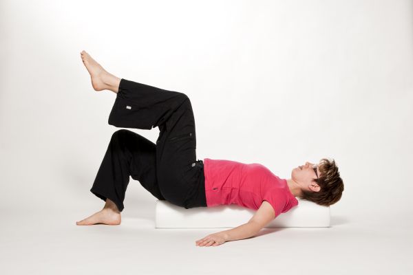 pilates kruzenje nogom