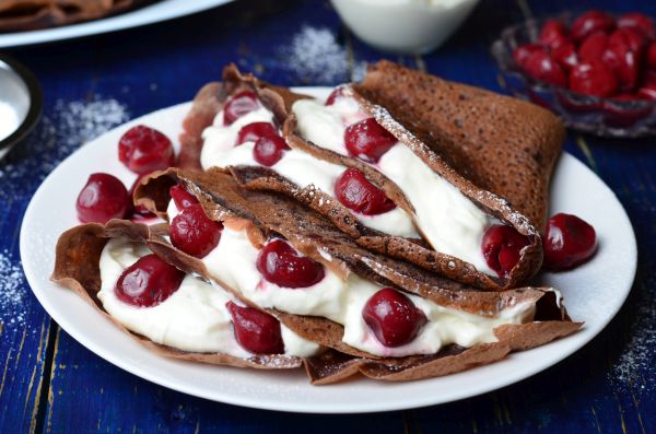 tamna palacinka voce