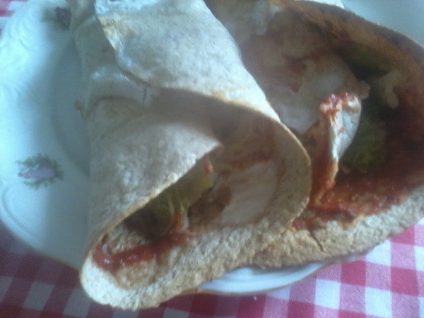 Tortilje s piletinom i keljem